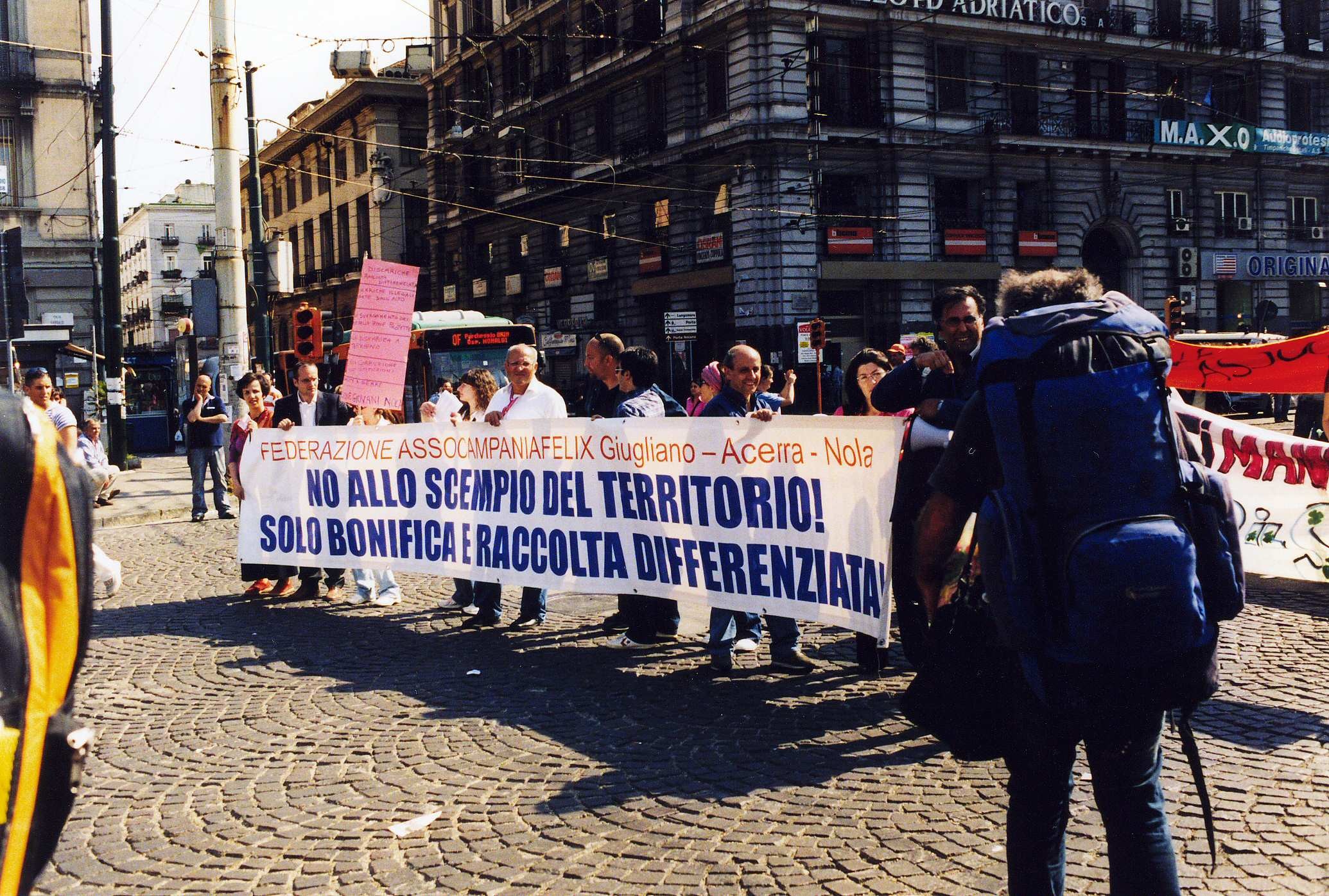 Napoli 19 Maggio - Difendiamo i nostri Territori