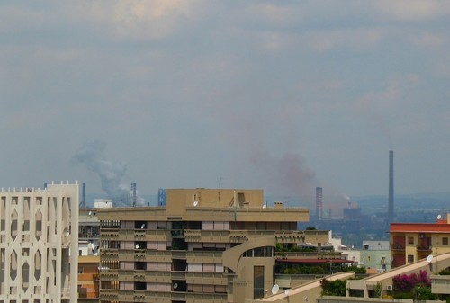 Foto dell'ILVA di Taranto scattata alle 11 e 45, 9 giugno 2007