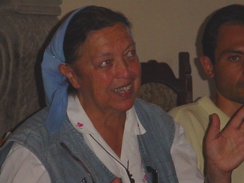Suor Giovanna Negrotto - relatrice al Campo di lavoro ( agosto 2002 )