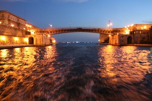 Taranto, Ponte Girevole